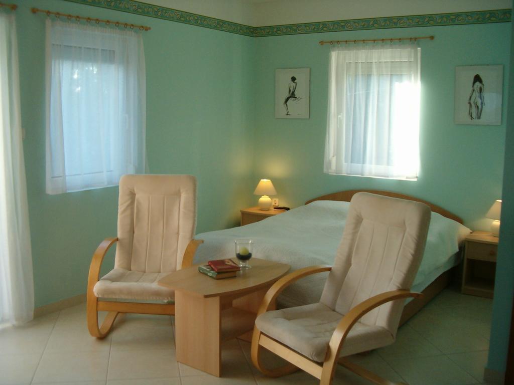 Madach Apartman Hévíz Δωμάτιο φωτογραφία